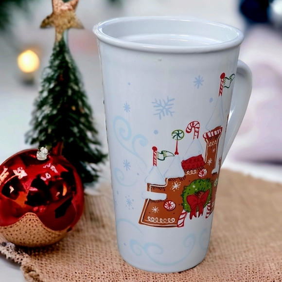 Starbucks Disney Parks Gingerbread Castle Latte Mug. 16fl.oz Retired - Picture 10 of 10